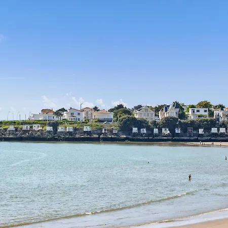 Gorgeous In Saint-georges-de-didon Apartment *