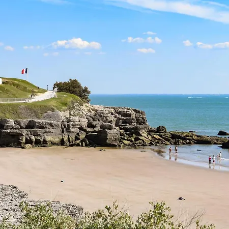 Gorgeous In Saint-georges-de-didon *